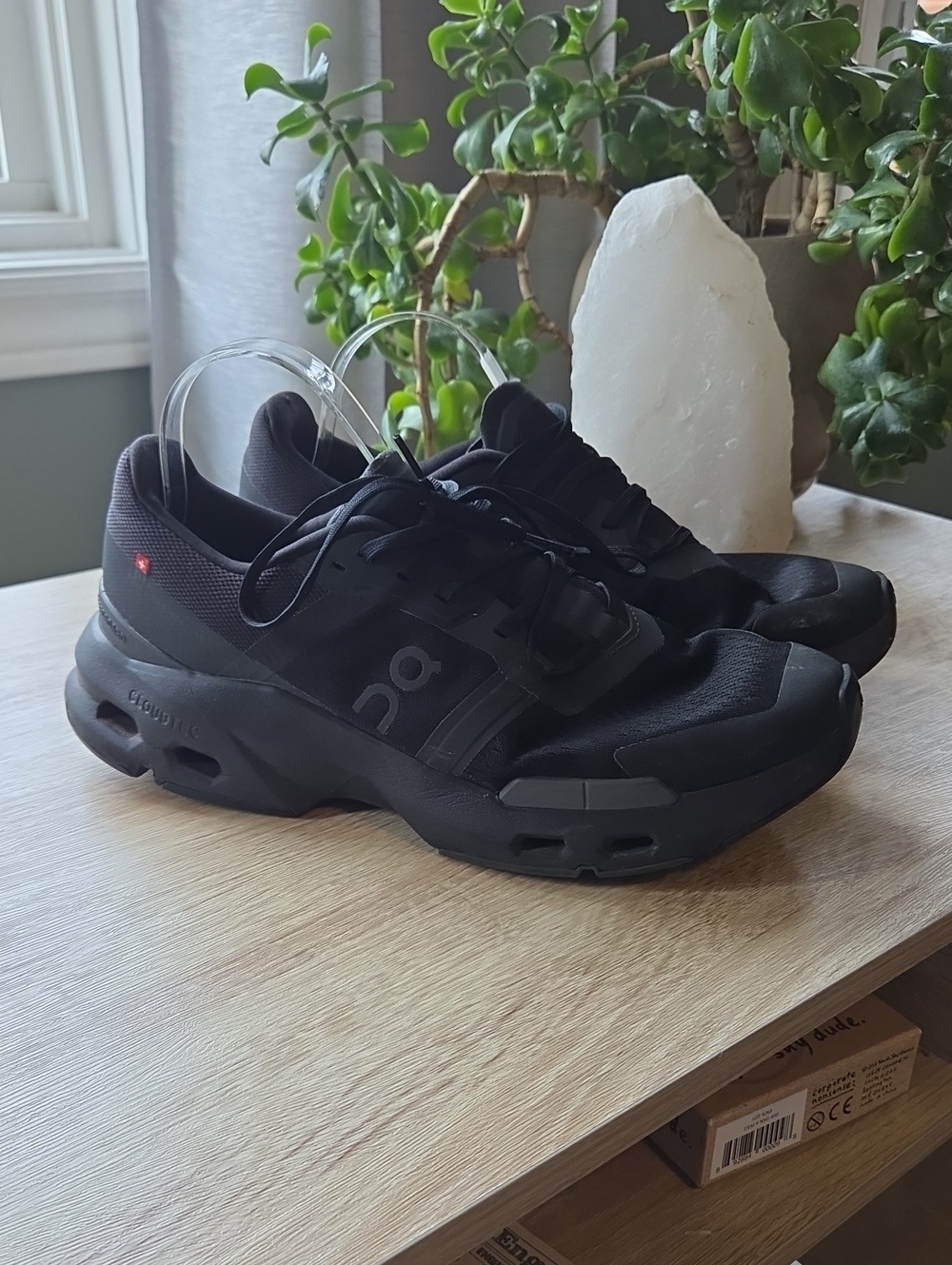 On Men's OnPulse Performance Sneakers